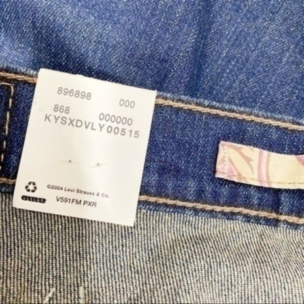 NWT Levi 515 Capri White Label Cuffed Denim Size 8 - Picture 6 of 7